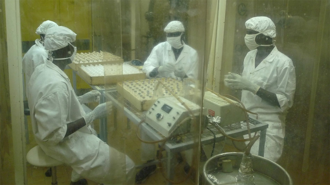 irradiated-vaccines-for-animals-1140x640.png