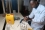 En 2016, des scientifiques des laboratoires de l’AIEA en Autriche ont irradié des boutures de manioc qui sont maintenant plantées à titre expérimental en République centrafricaine.