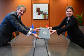 HE Ms. Maria Sebastian de Erice, Resident Representative of Spain to the IAEA, presents Spain’s Instrument of Ratification of the Joint Protocol to IAEA Director General Rafael Mariano Grossi during her official visit at the Agency headquarters in Vienna, Austria. 19 May 2025.