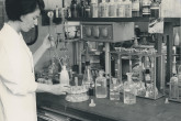 Two samples of milk ash are analysed for the radioactive isotope strontium 90 by Annedore Meeves. Precipitation of iron hydroxide as scavenger for certain radioisotopes interfering with the strontium analysis. February 1962. Please credit IAEA