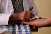 At the clinic, blood is taken for analysis with the radioimmunoassay technique (RIA). This highly accurate nuclear medicine method is used to diagnose disease and to check if treatment is effective or not. The unit conducts over 30 000 RIA tests a year. 