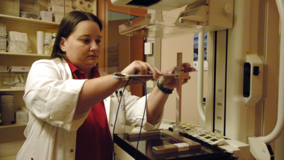 The ionisation chamber of a mammography X ray machine at Vienna's AKH is adjusted for dose measurement, 2006.?(Photo: D.Calma/IAEA)
