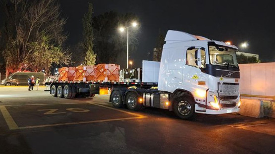 A lorry transporting the sealed disused radioactive sources from the storage facility to the airport.