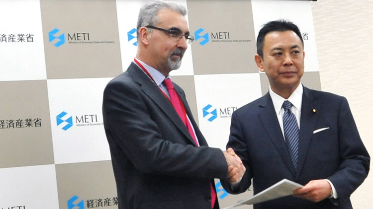 Juan Carlos Lentijo and Yosuke Takagi