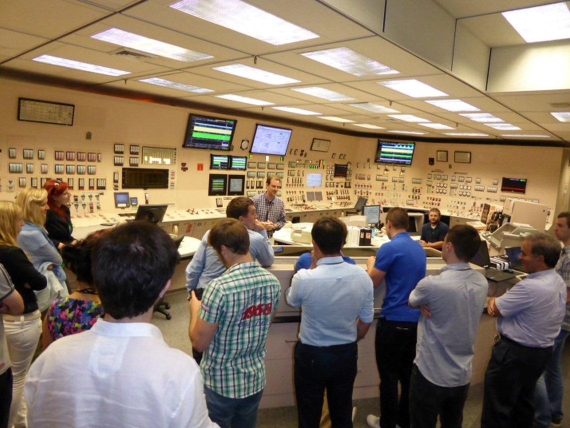 youngscientistsintercontinentalnucinstitute_12.jpg